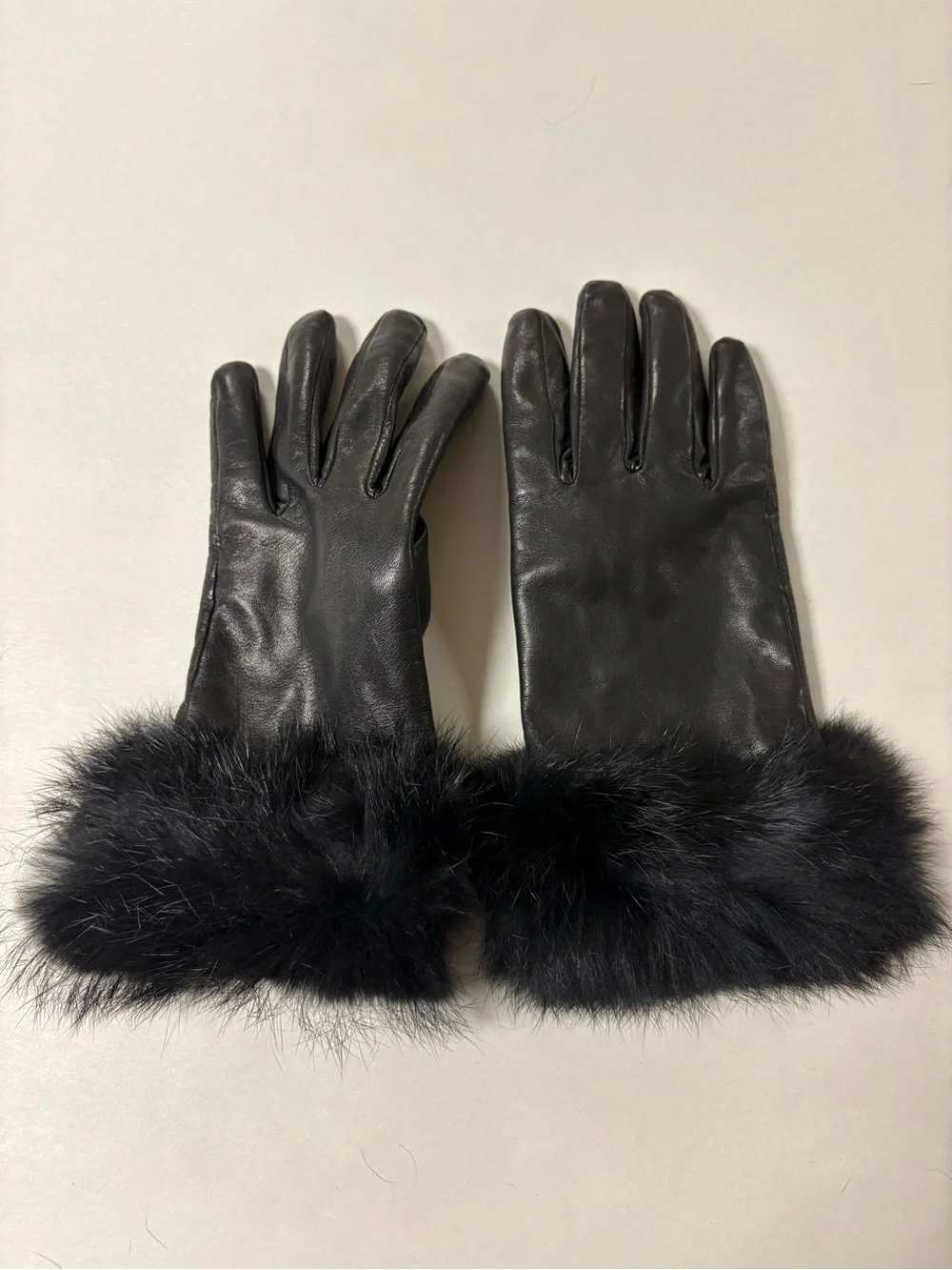 Black Leather Gloves with Faux Fur Cuff - Women Accessories Size 7 (Med)